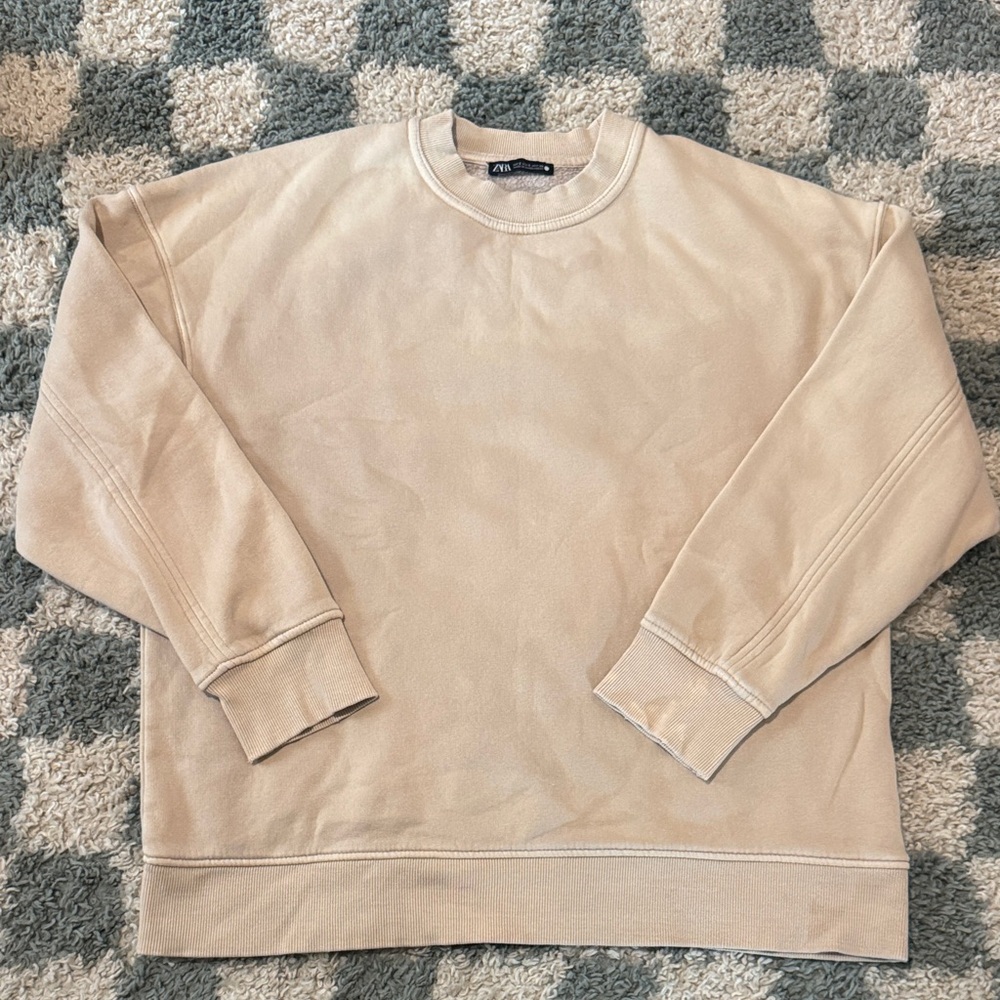 Zara Men’s Super Cozy Crewneck Sweatshirt